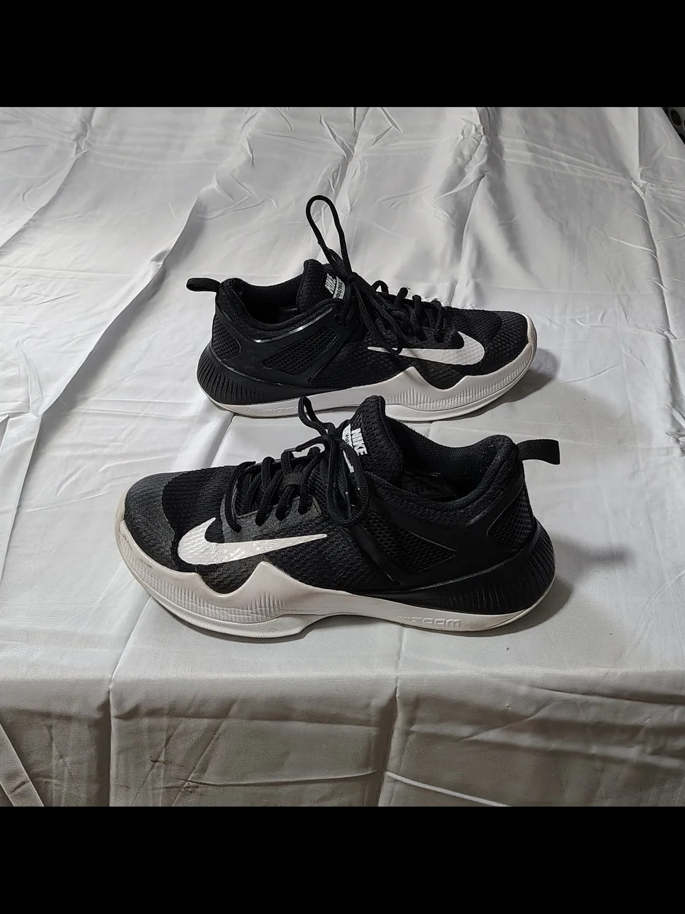 Men's Size 10 Lightweight Volly Zoom Hyperspike Athletic Volleyball Sneakers